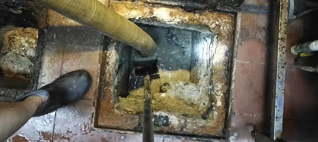 海西污水池清理一般都有毒气，怎么预防中毒呢？