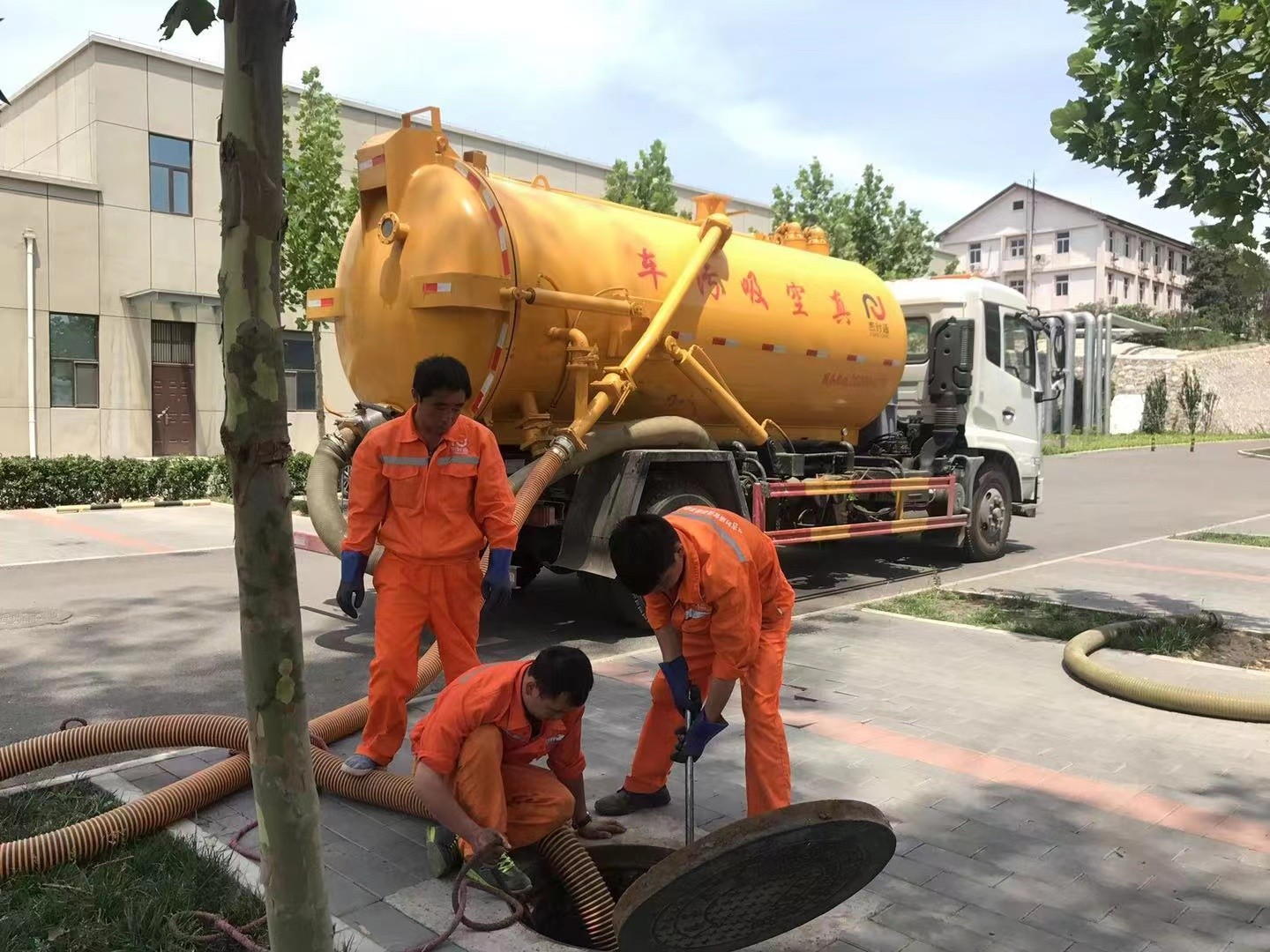 海西化粪池清理与5-8吨吸粪车施工效率分析